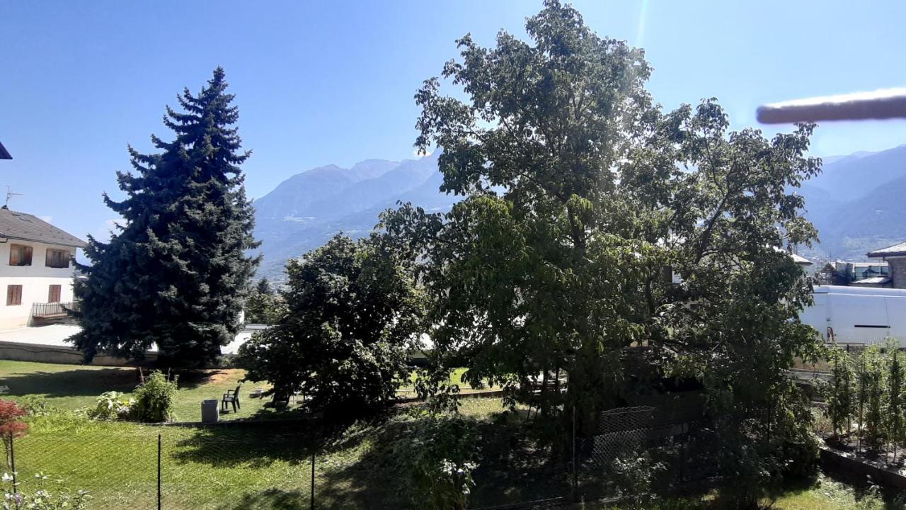 Appartements Le-Z-Aravi-Orazio Aosta Exteriér fotografie